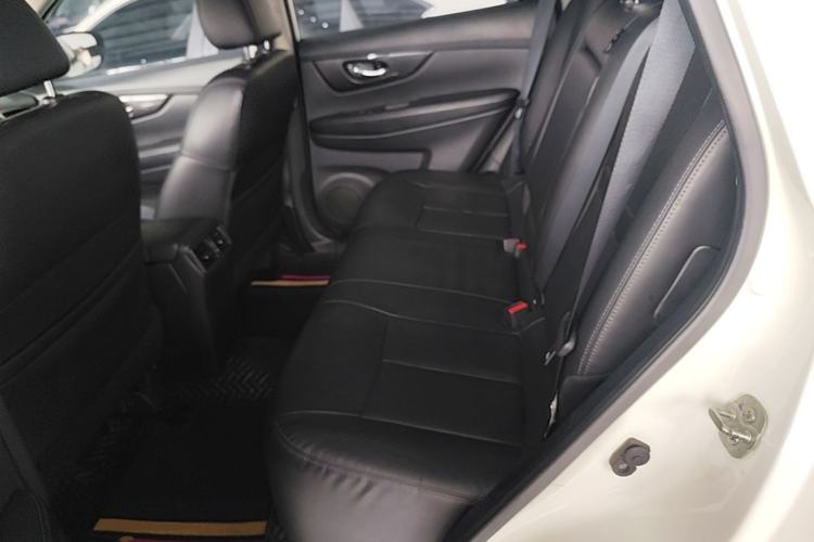 Used Nissan X-Trail 2017 2.0L CVT Comfort Edition 2WD Left Rear Seat