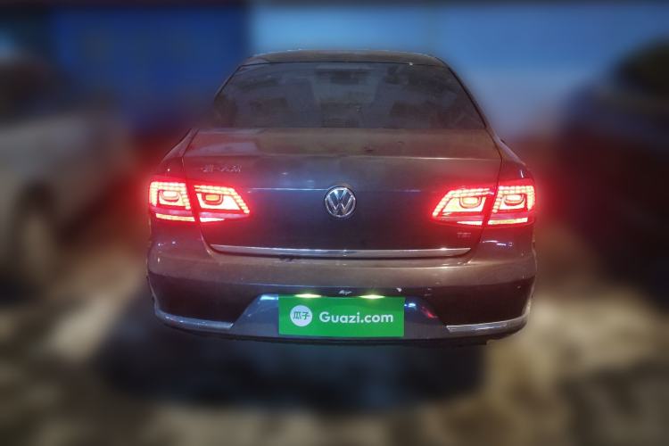 Used Volkswagen Magotan 2012 Facelift 2.0 TSI Prestige Model