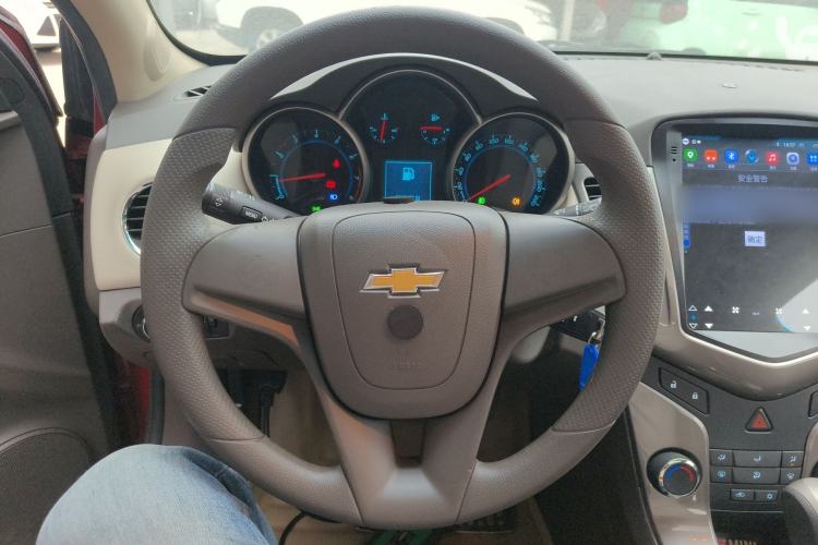Used Chevrolet Cruze 2015 1.5L Classic SE AT Steering Wheel