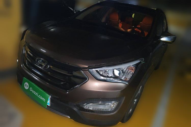 Used Hyundai Santa Fe 2013 2.4L Automatic Two-Wheel Drive Smart Version