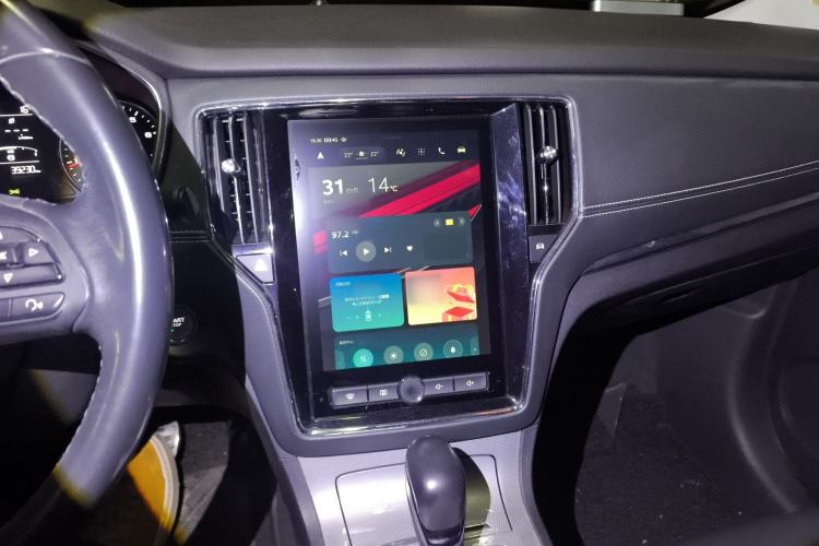 Used Roewe RX5 2018 20T Two-Wheel Drive Automatic Internet Smart Edition