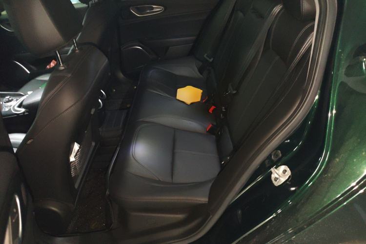 Used Alfa Romeo Giulia 2021 2.0T 280HP Luxury Edition
