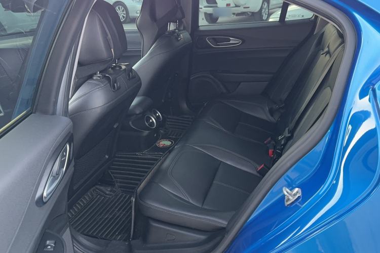 Used Alfa Romeo Giulia 2017 2.0T 200HP Luxury Edition