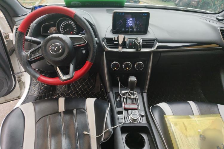 Used Mazda CX-4 2018 2.0L Automatic Two-Wheel Drive Blue Sky Dynamic Version China V Standard
