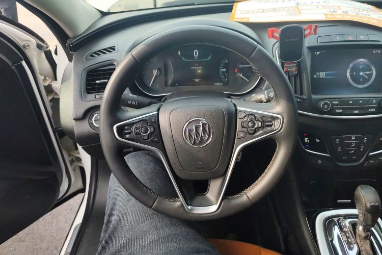 Used Buick Regal 2015 1.6T Elite Tech Model Steering Wheel