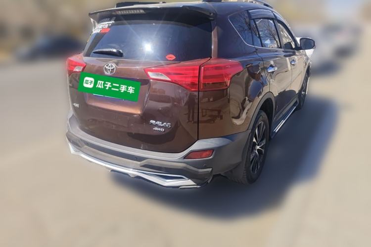 Used Toyota RAV4 2013 2.5L Automatic 4x4 Luxury Edition Rear Right 45 Deg