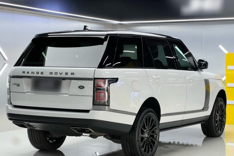 Used Land Rover Range 2021 3.0 L6 Century Extended Classic Edition Exterior 5