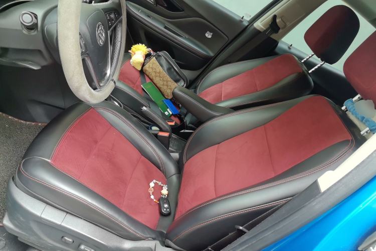 Used Buick Encore 2016 18T Automatic All-Wheel-Drive Flagship Model Left Front Seat