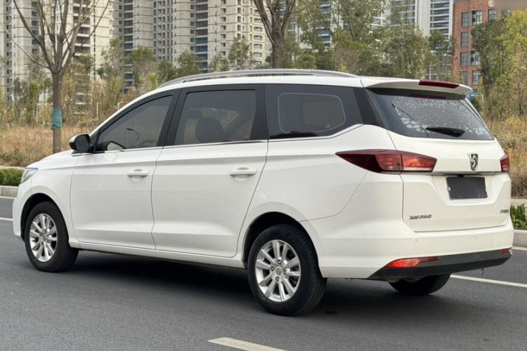 Used Baojun 360 2019 Revised Version 1.5L Manual Elite China VI
