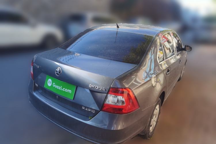 Used Skoda Rapid 2016 1.6L Automatic Front-Wheel Drive Model