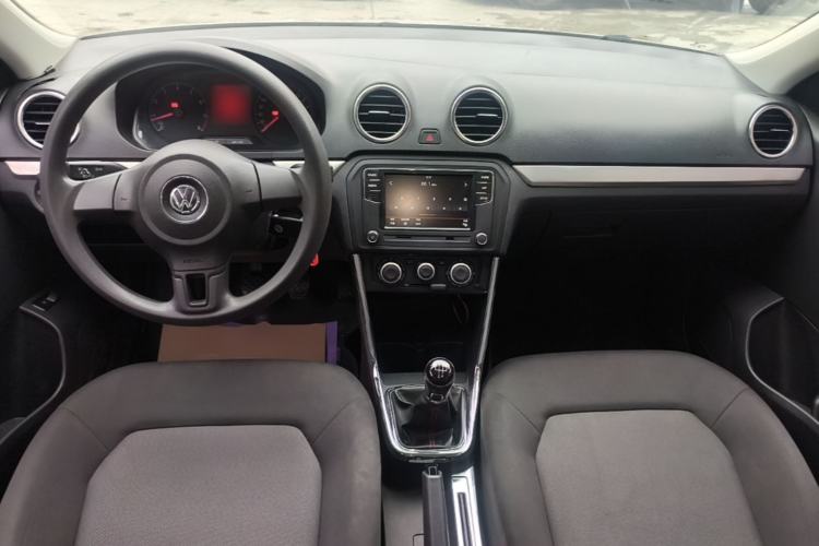Used Volkswagen Jetta 2015 Value Edition 1.6L Manual Fashionable Style
