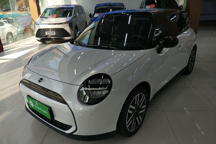 Used MINI Electric COOPER 2024 456km COOPER E Classic Edition