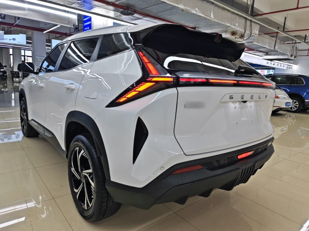 Geely Auto Emgrand X7 Sport 2024 1.5TD Dragon Edition — снимка 4