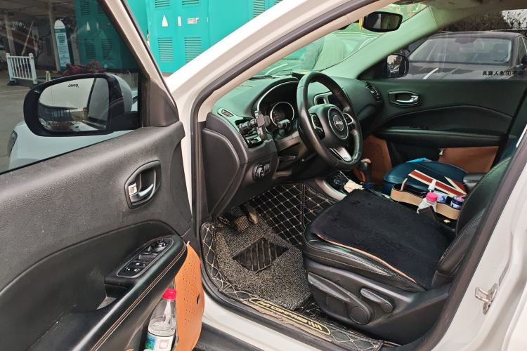 Used Jeep Compass 2017 200T Automatic Family Enjoyment Four-Wheel Drive Edition
