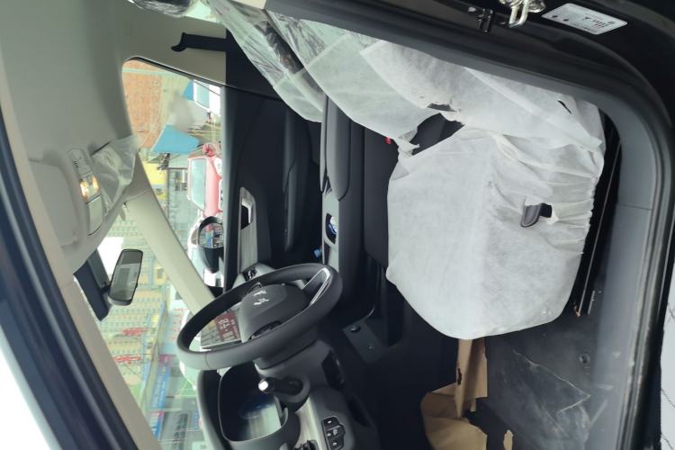 Used Hongqi E-QM5 2025 500km Range Commuter Version
