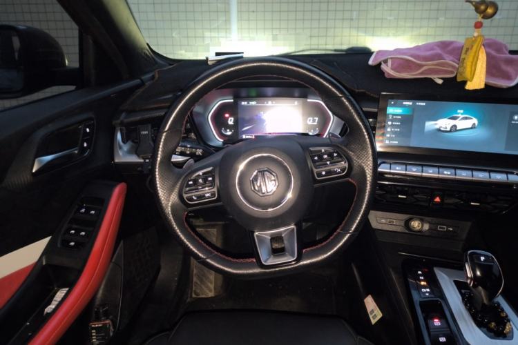 Used MG 5 2021 Revised 300TGI DCT Qingshè Luxurious Enjoyment Edition
