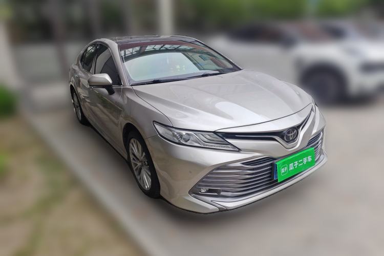 Used Toyota Camry 2019 2.5G Luxury Edition China VI Standard Front Right 45 Deg
