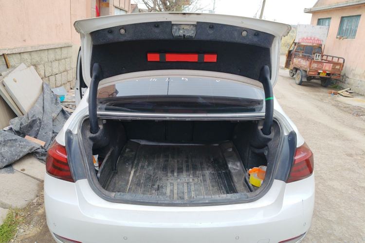 Used BMW 3 Series 2017 320Li Fashion Model Trunk