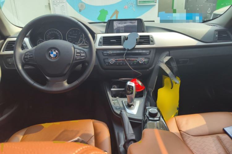 Used BMW 3 Series 2014 320Li Fashion Model
