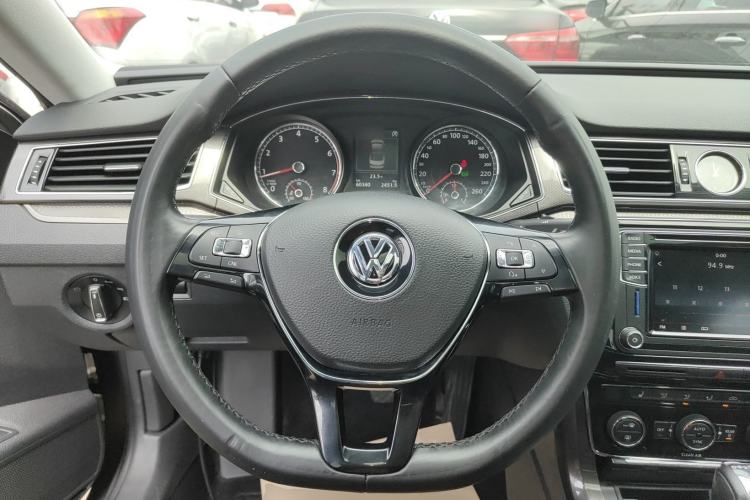 Used Volkswagen Passat 2016 330TSI DSG Prestige Edition
