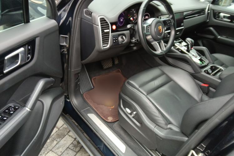 Used Porsche Cayenne E-Hybrid 2021 Cayenne E-Hybrid 2.0T Driver Seat