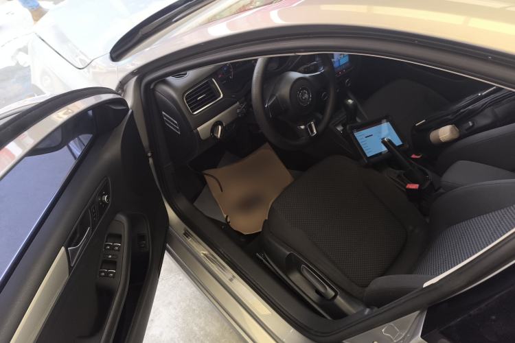 Used Volkswagen Sagitar 2014 Revised Version 1.6L Automatic Leading Edition
