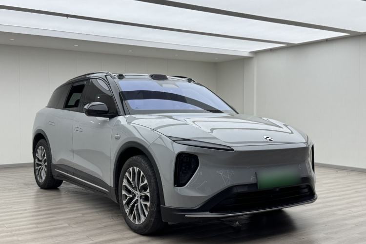 Used Nio ES6 2024 75 kWh Front Right 45 Deg