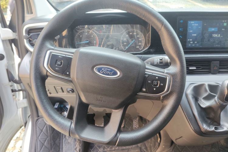 Used Ford Transit 2023 2.0T Diesel Manual Multifunction Commercial Vehicle Short Wheelbase Low Roof 5/6 Seats Steering Wheel