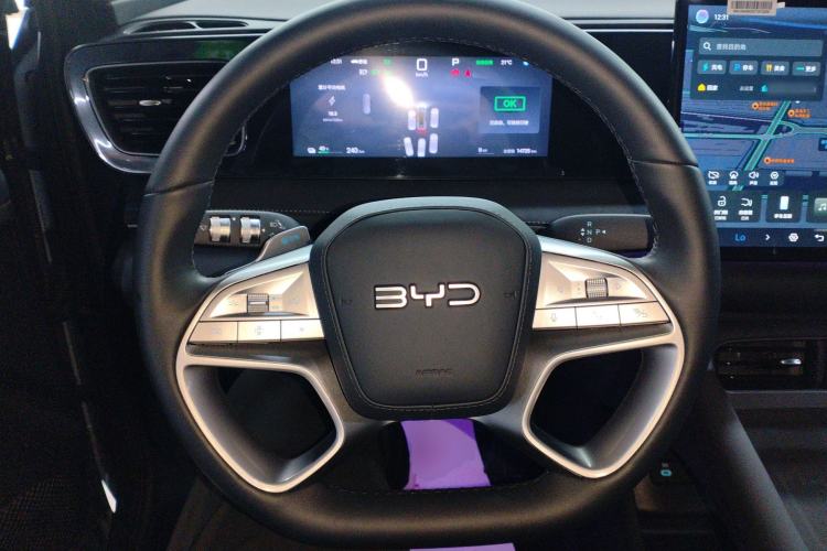 Used BYD Sealion 06 New Energy 2025 Model EV 605 Navigation Plus Edition Steering Wheel