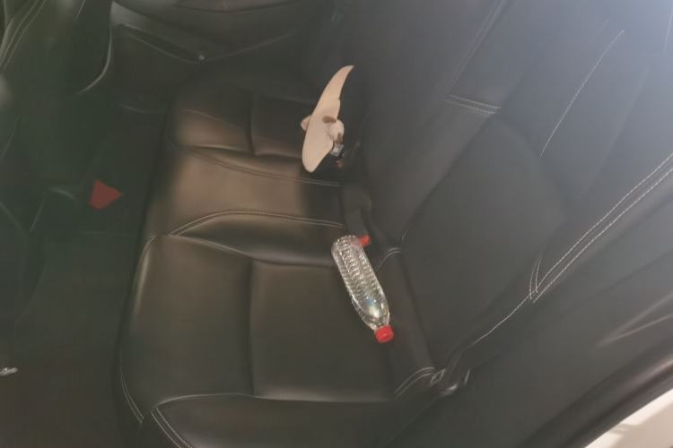 Used Toyota Levin 2019 185T CVT Luxury Edition China VI Standard Left Rear Seat