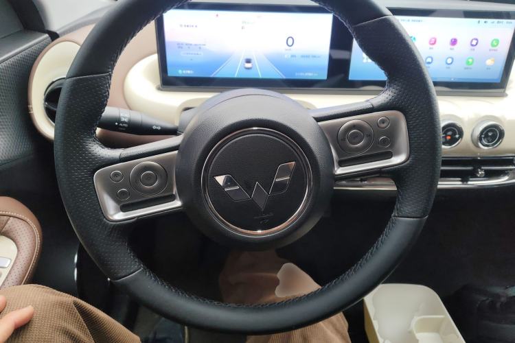 Used Wuling Bingo 2023 410 km Lingxi Deluxe Edition
