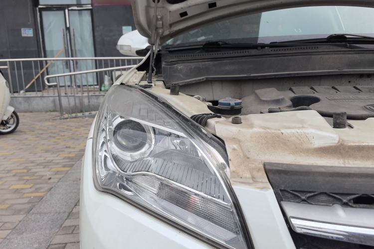 Used CHANGAN CS35 2014 1.6L Automatic Luxury Model China IV Standard Right Front Headlight