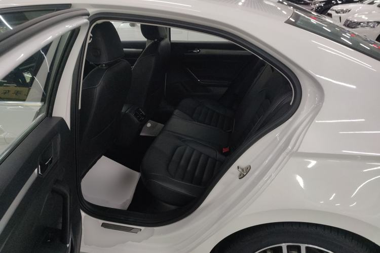 Used Volkswagen Lamando 2019 280TSI DSG Comfort Edition China VI standard