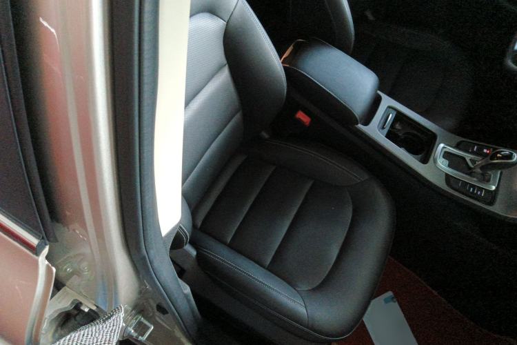 Used Geely Auto Emgrand GS 2016 Elegant Edition 1.8L Automatic LingShang Model Right Front Seat