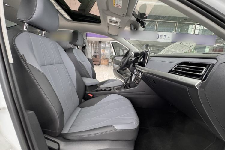 Used Volkswagen Lavida 2024 1.5L Automatic Starry Sky 5 Million Edition Right Front Seat