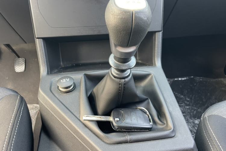 Used Wuling Hongguang PLUS 2019 1.5T Manual Standard Edition 5 Seats
