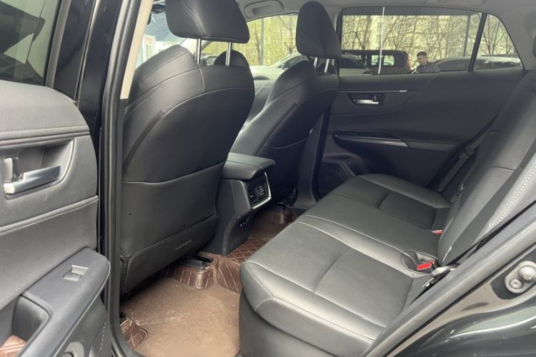 Used Toyota Venza 2022 Dual-Engine 2.5L CVT Two-Wheel Drive Luxury Edition Interior 2