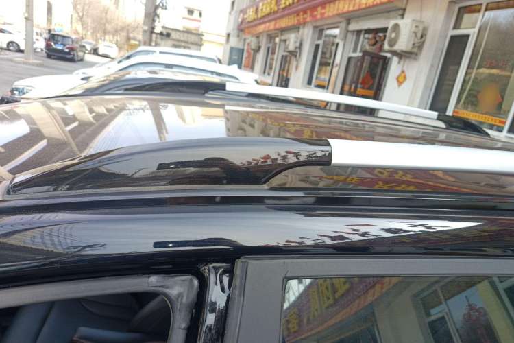 Used Haval H6 2013 Upgraded Model 2.4L Automatic Two-Wheel Drive Elite Version