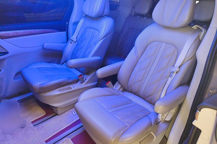 Used Buick GL8 2017 ES 28T Comfort Model China V Standard Left Rear Seat