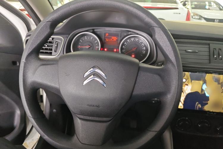 Used Citroen C3-XR 2018 1.6L Automatic Fashion Model Steering Wheel