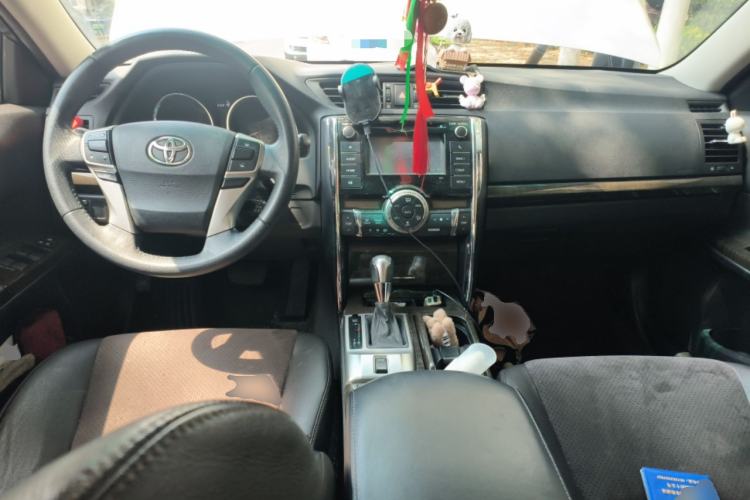 Used Toyota Reiz 2013 2.5V Shangrui Edition Center Console