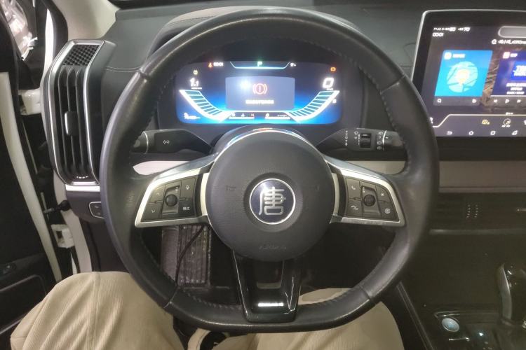 Used BYD Tang 2018 2.0T Automatic SmartConnect Prestige 7-Seater China V Standard