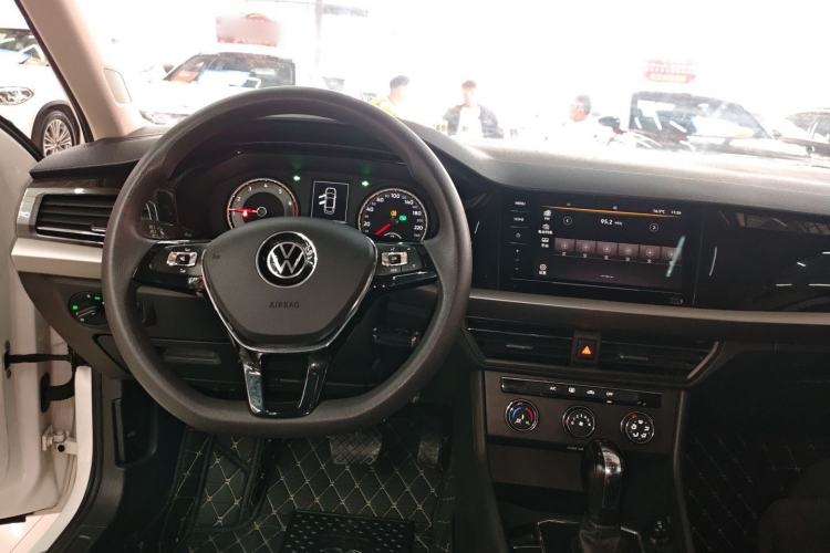 Used Volkswagen Lavida 2021 280TSI DSG Comfort Edition Center Console