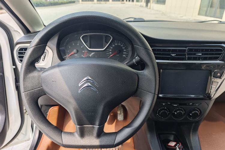 Used Citroen Elysee 2015 ZhiShang Edition 1.6L Manual Comfort Model