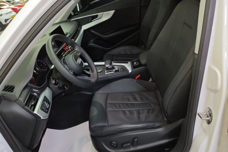 Used Audi A4L 2017 Plus 40 TFSI Ambition Model