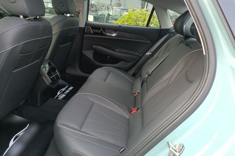 Used Volkswagen Passat 2025 Pro 380TSI Starry Dragon Luxury Edition
