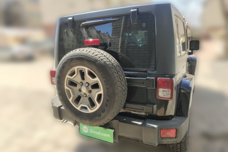 Used Jeep Wrangler 2013 3.6L Sahara two-door model