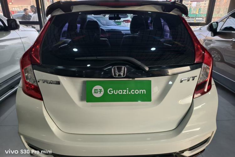 Used Honda Fit 2018 1.5L CVT Comfort Version Exterior 5