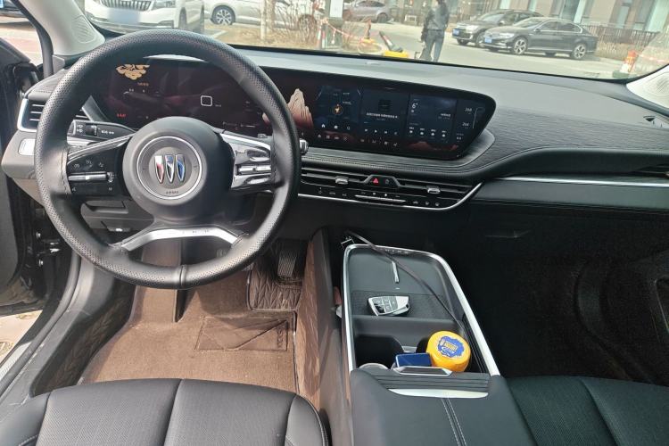 Used Buick LaCrosse 2025 28T Platinum Edition