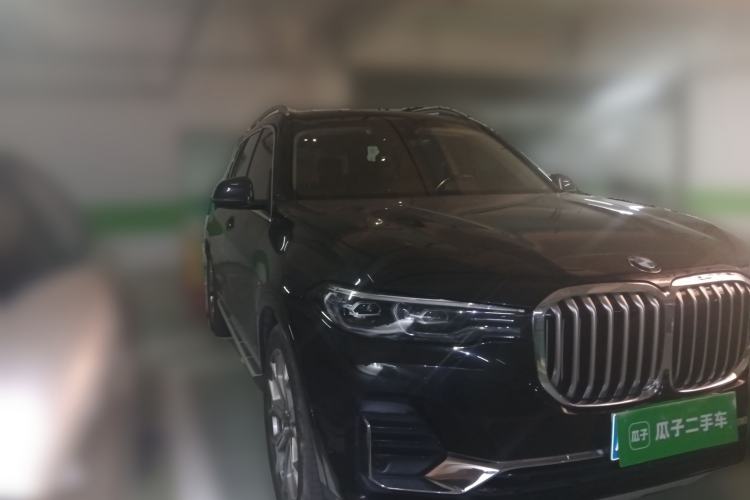 Used BMW X7 2020 xDrive40i Luxury Package with Leading Features